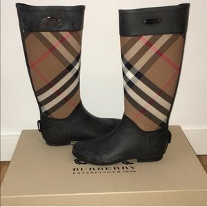 Burberry Clemence Rain Boot Sz 7